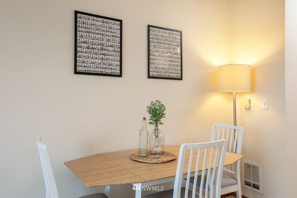 668 South Lane Street, Unit 603 Seattle, WA 98104 - Photo 6 of 16