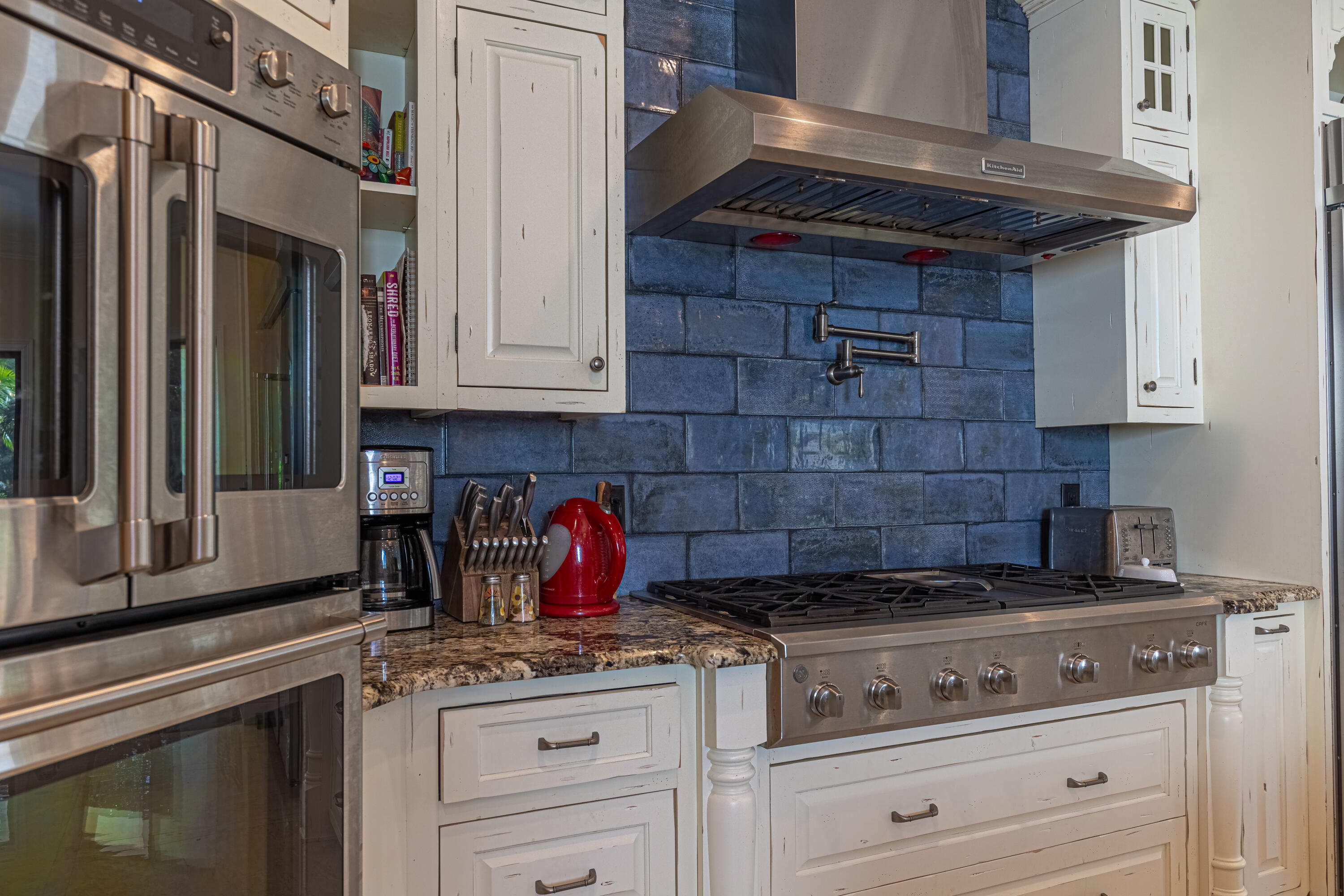 2943 B Road Loxahatchee Groves, FL 33470 - Photo 17 of 88 Kitchen-