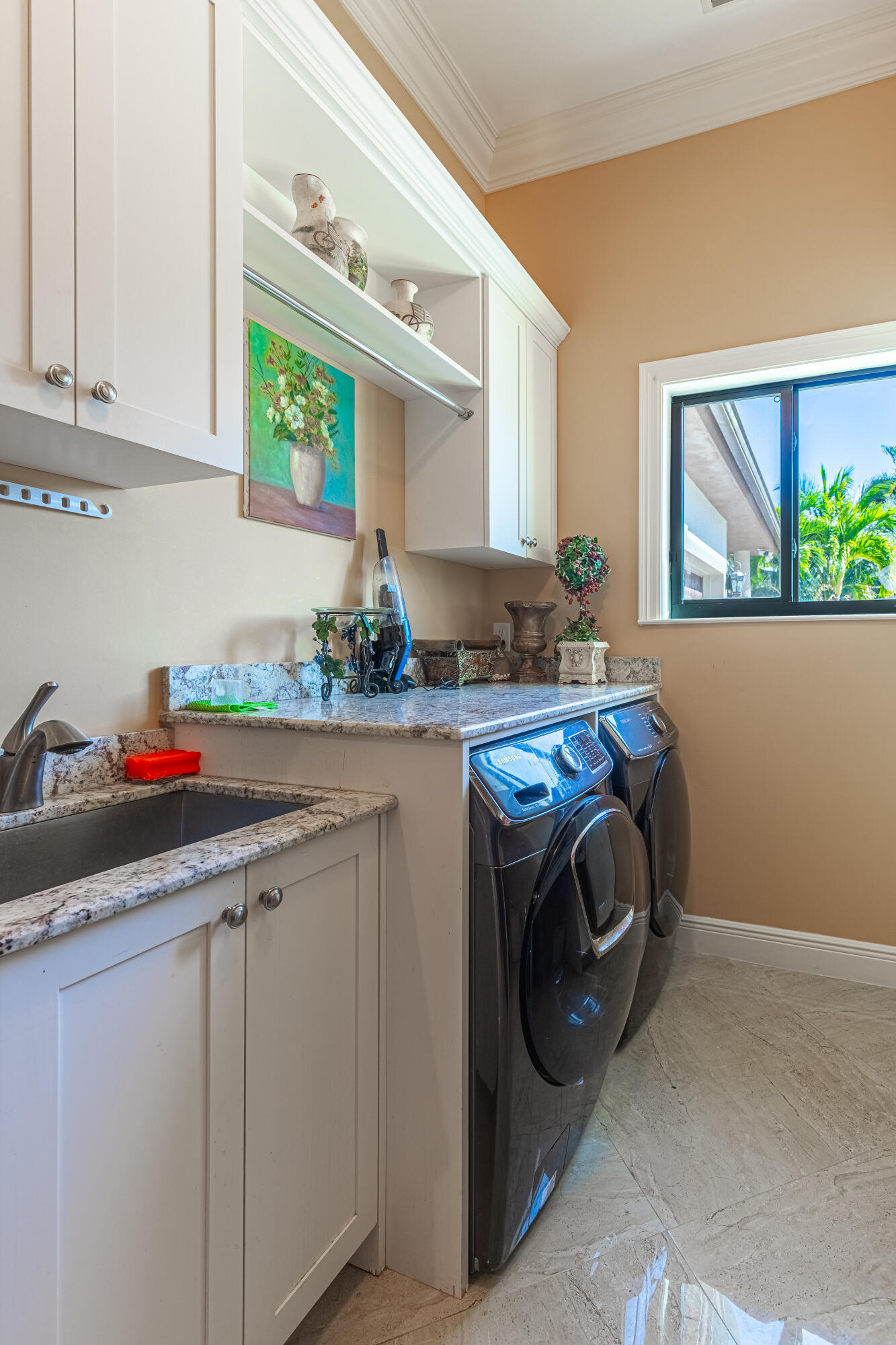 2943 B Road Loxahatchee Groves, FL 33470 - Photo 49 of 88 Laundry