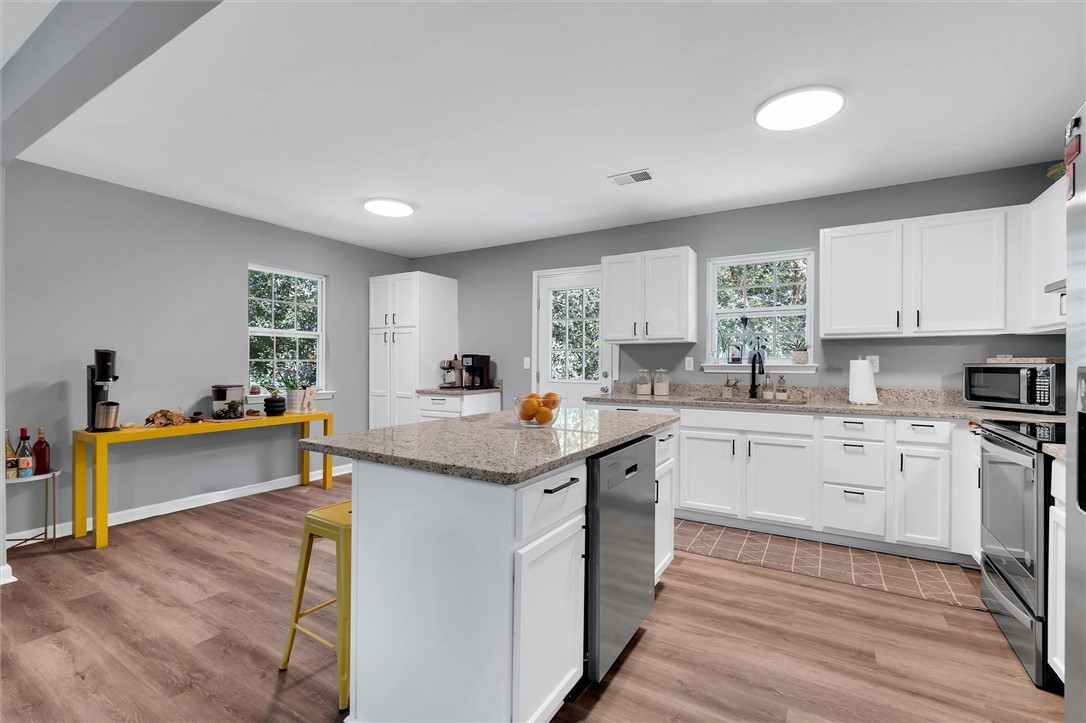 527 North River Road Cleveland, SC 29635 - Photo 11 of 40