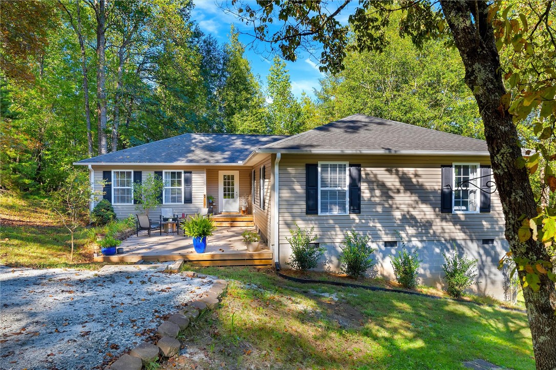 527 North River Road Cleveland, SC 29635 - Photo 2 of 40