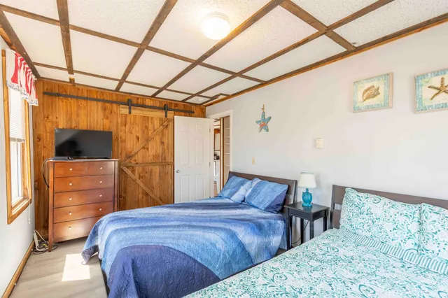 $1,200,000 | 19 F Street, Hampton, NH 03842