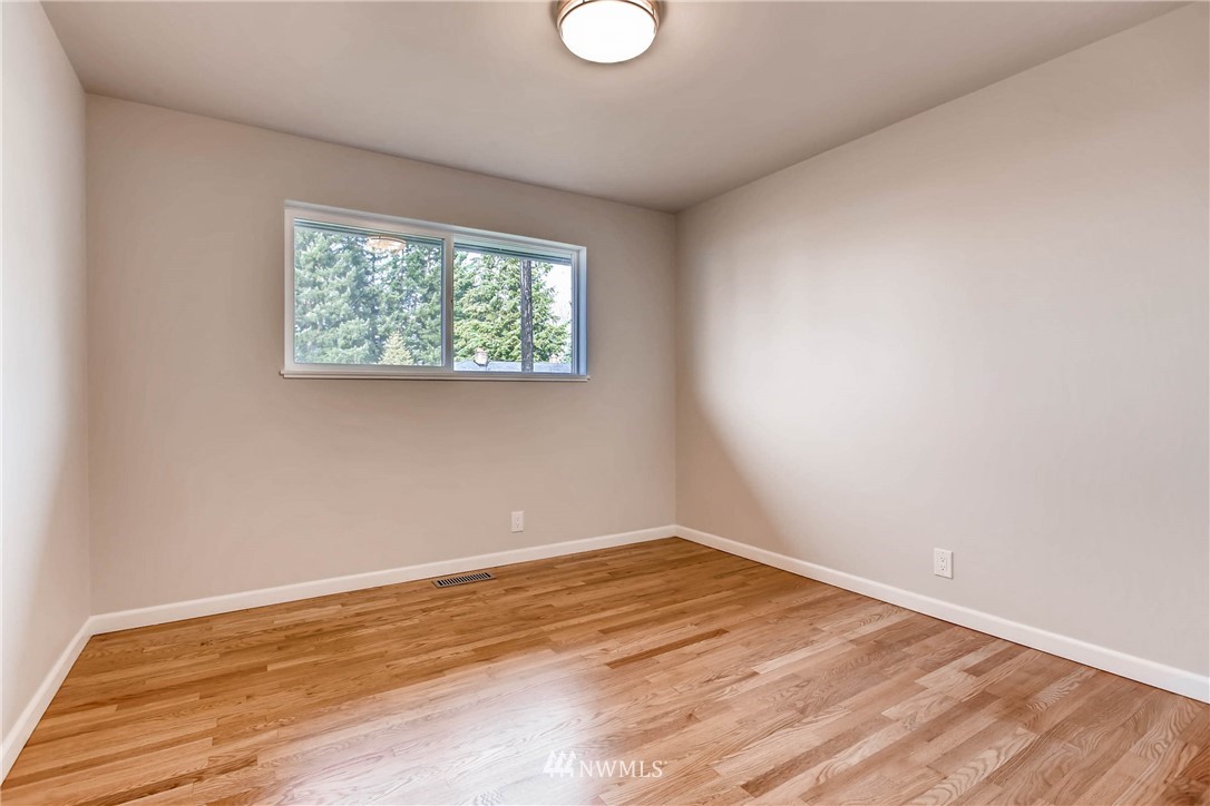 11411 Southeast 182nd Street Renton, WA 98055 - Photo 16 of 25
