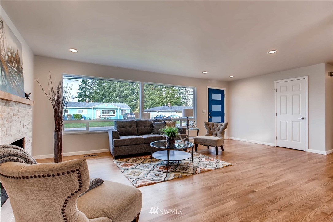 11411 Southeast 182nd Street Renton, WA 98055 - Photo 4 of 25