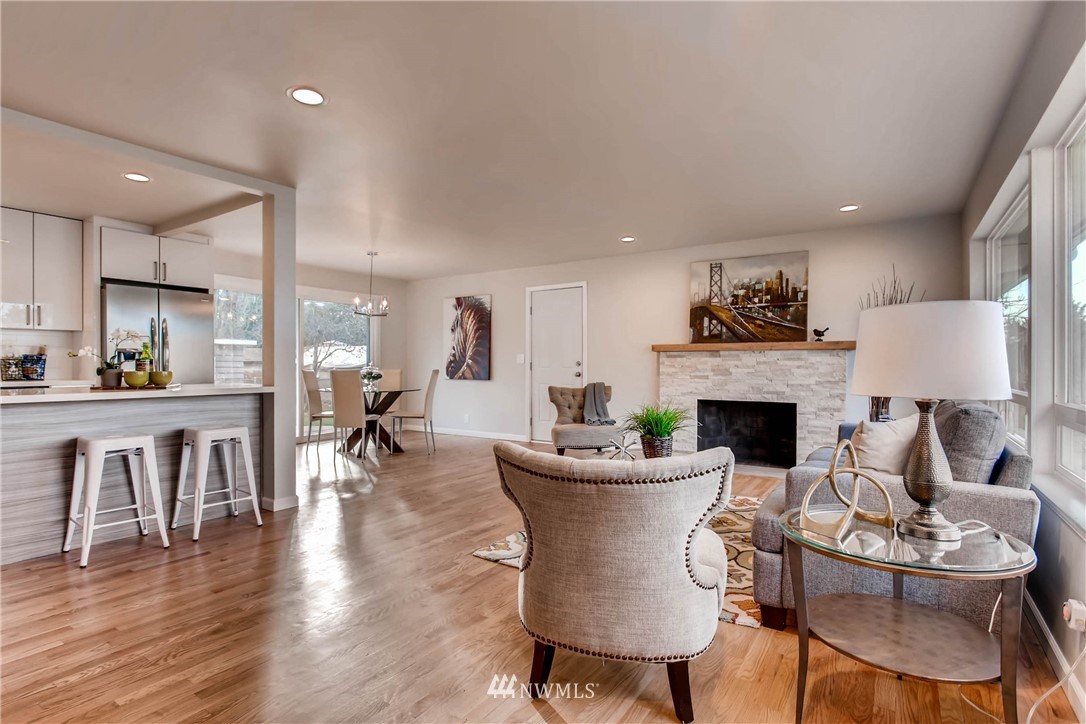 11411 Southeast 182nd Street Renton, WA 98055 - Photo 5 of 25
