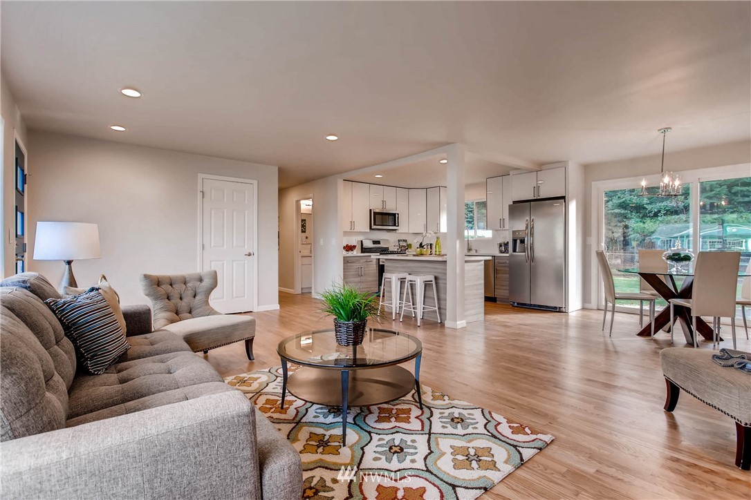 11411 Southeast 182nd Street Renton, WA 98055 - Photo 6 of 25