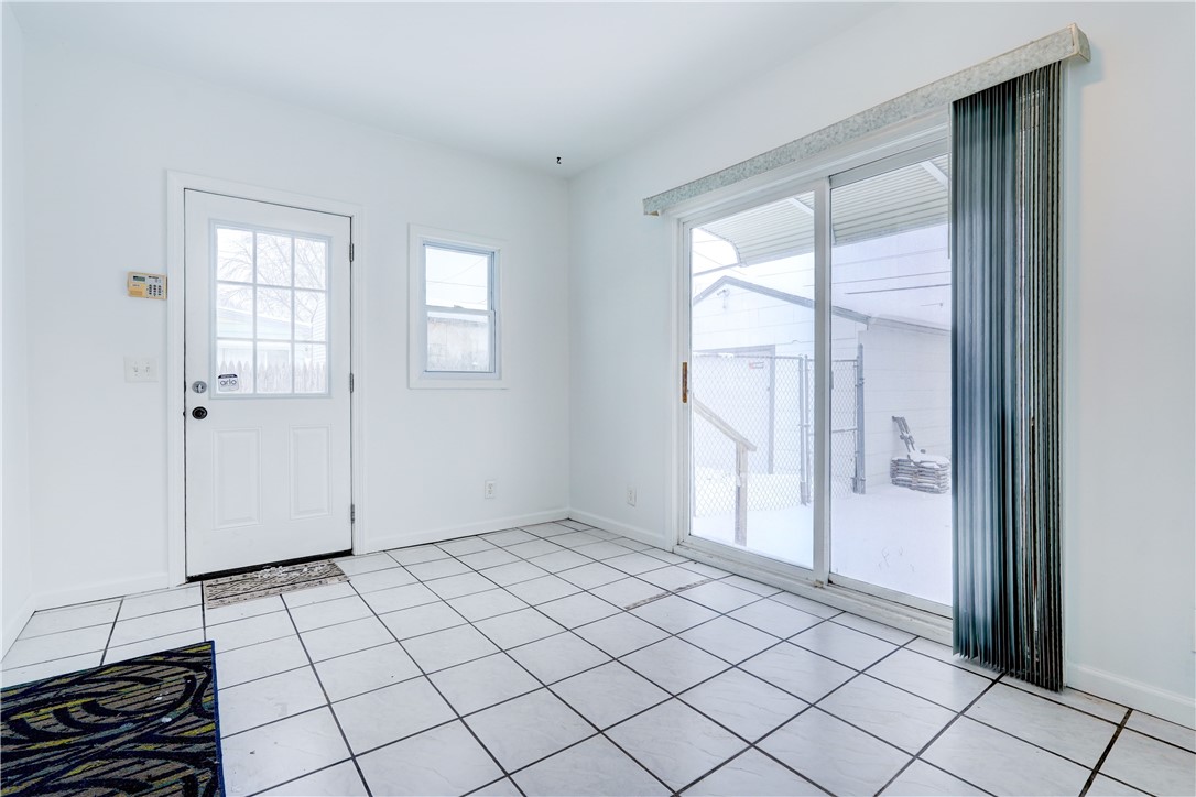 337 Dunn Street Rochester, NY 14621 - Photo 4 of 18