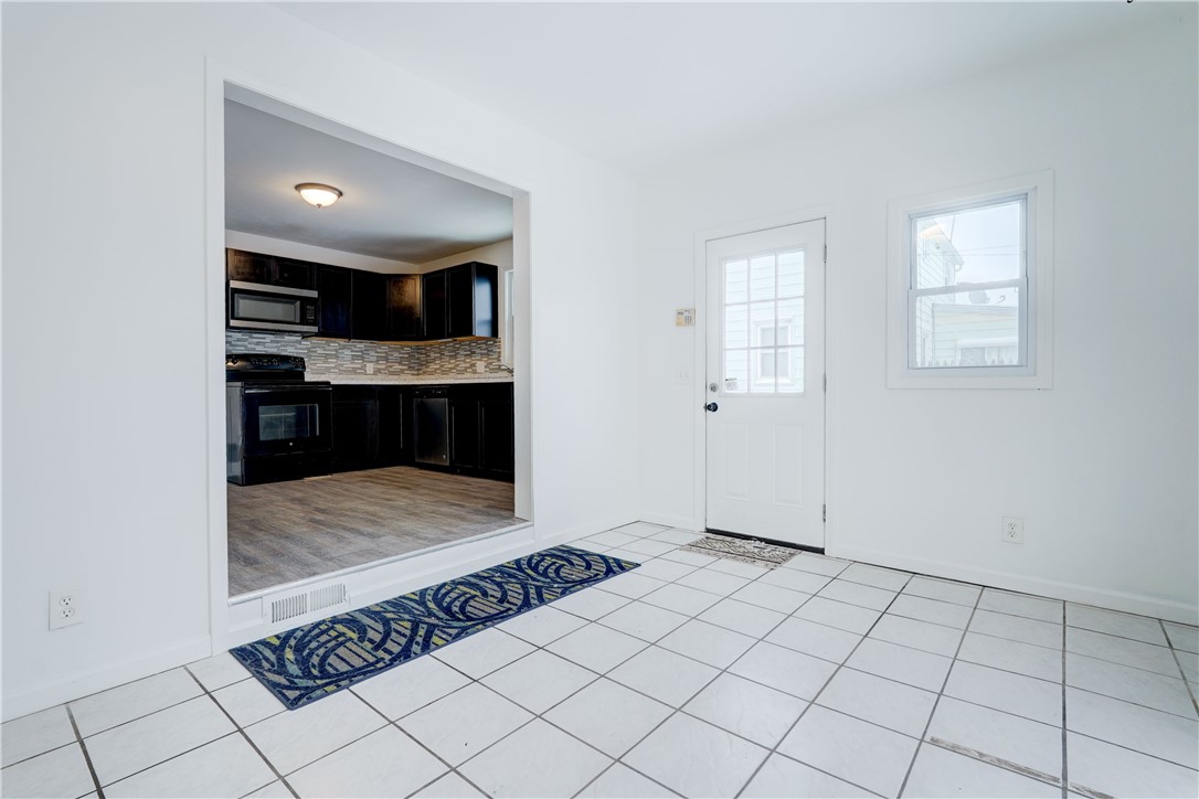 337 Dunn Street Rochester, NY 14621 - Photo 5 of 18