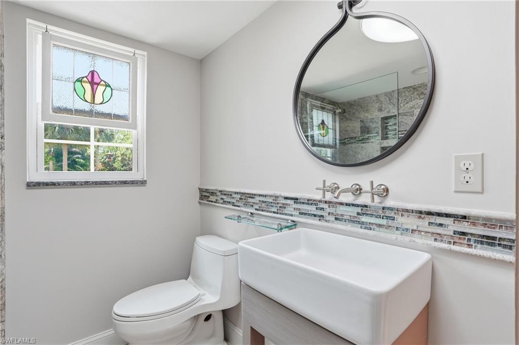 681 7th Street Southwest Naples, FL 34117 - Photo 26 of 50 2nd Bathroom