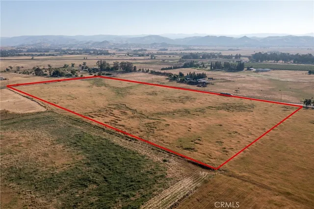 $1,100,000 | 13351 East Herndon Avenue, Clovis, CA 93619