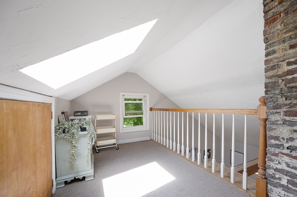 35 Carter Road Worcester, MA 01609 - Photo 14 of 25