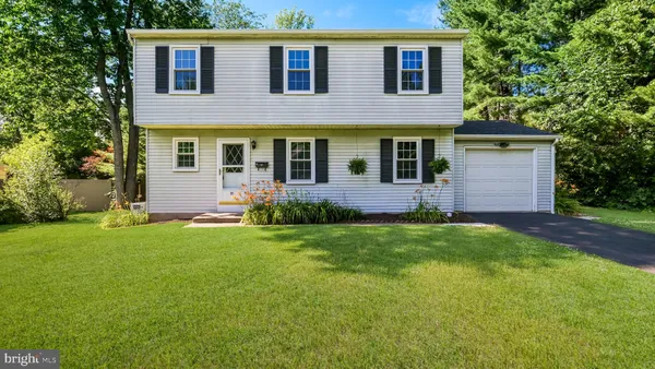 $549,900 | 21 Belmont Square, Doylestown, PA 18901