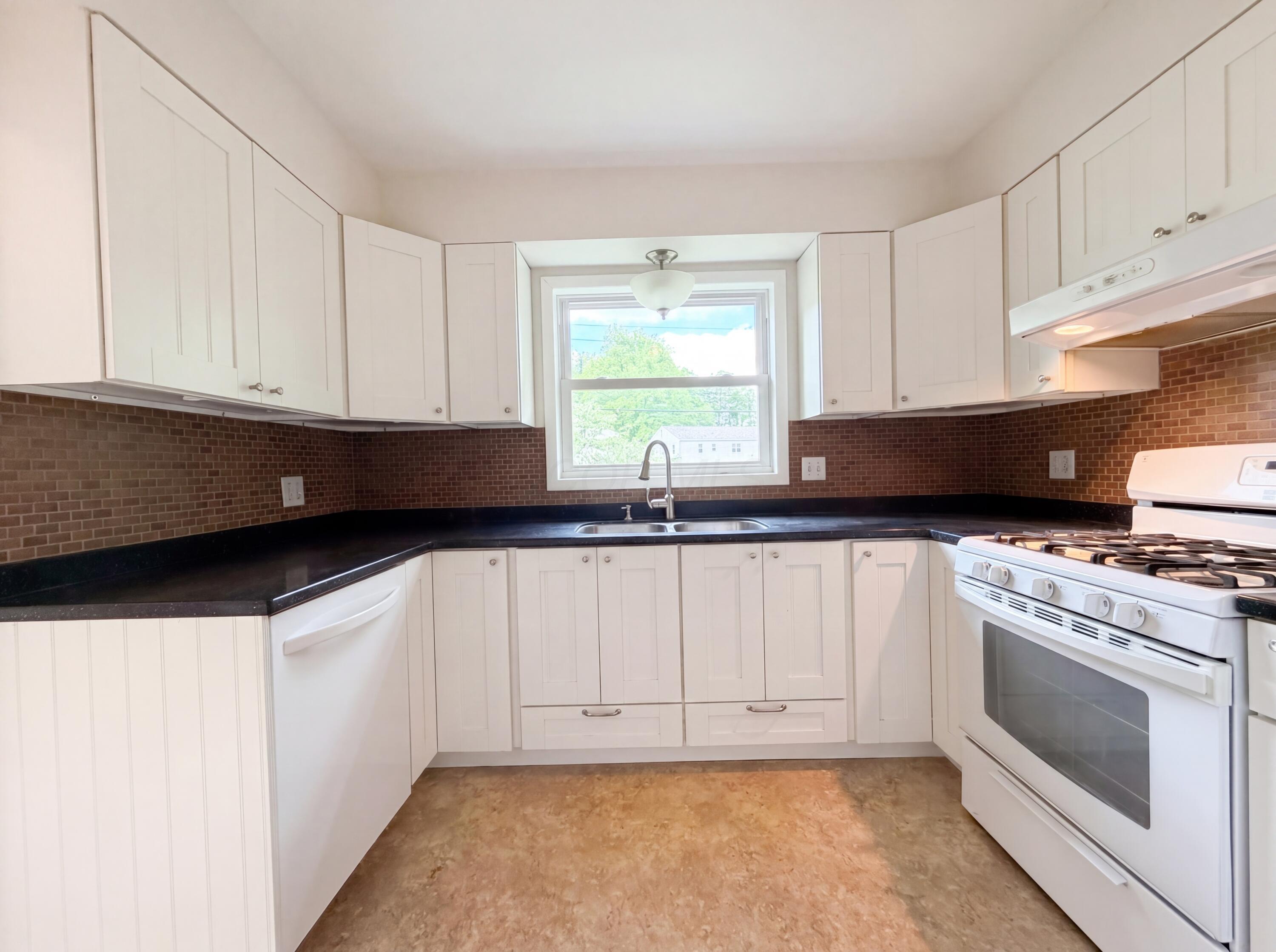 325 Kanawha Road Lancaster, OH 43130 - Photo 11 of 25 listing_9
