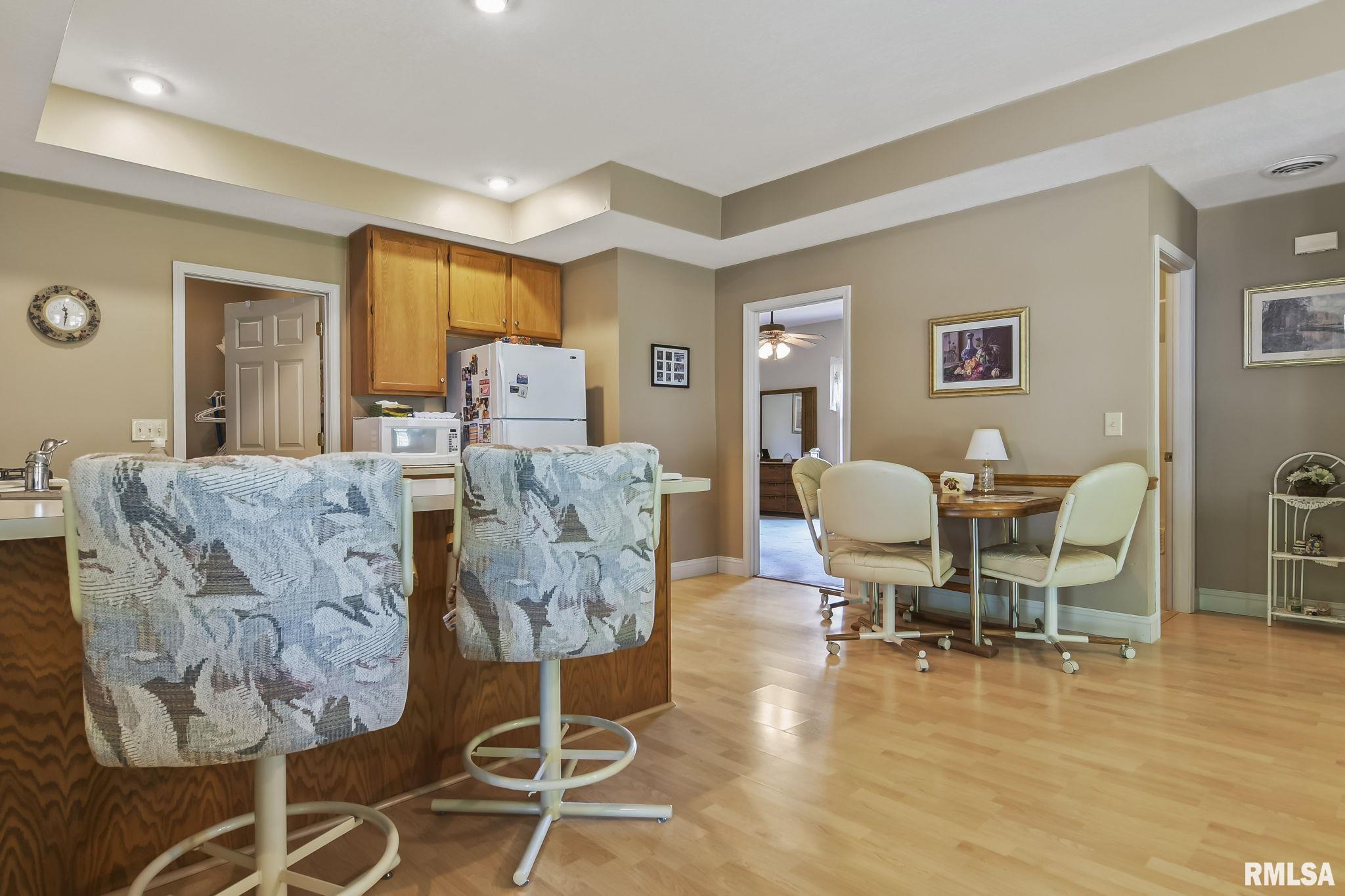 19459 Pinecrest Road Petersburg, IL 62675 - Photo 11 of 26