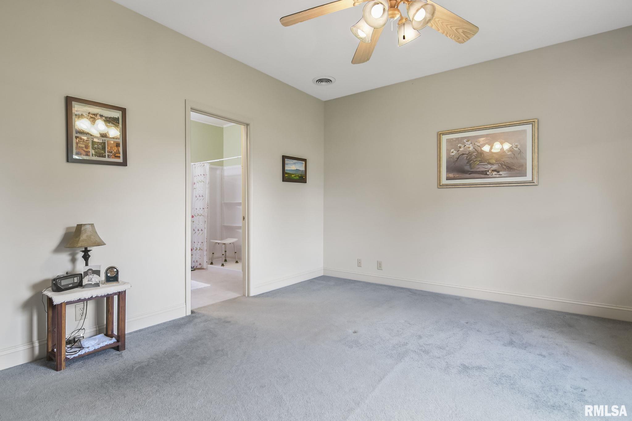 19459 Pinecrest Road Petersburg, IL 62675 - Photo 15 of 26