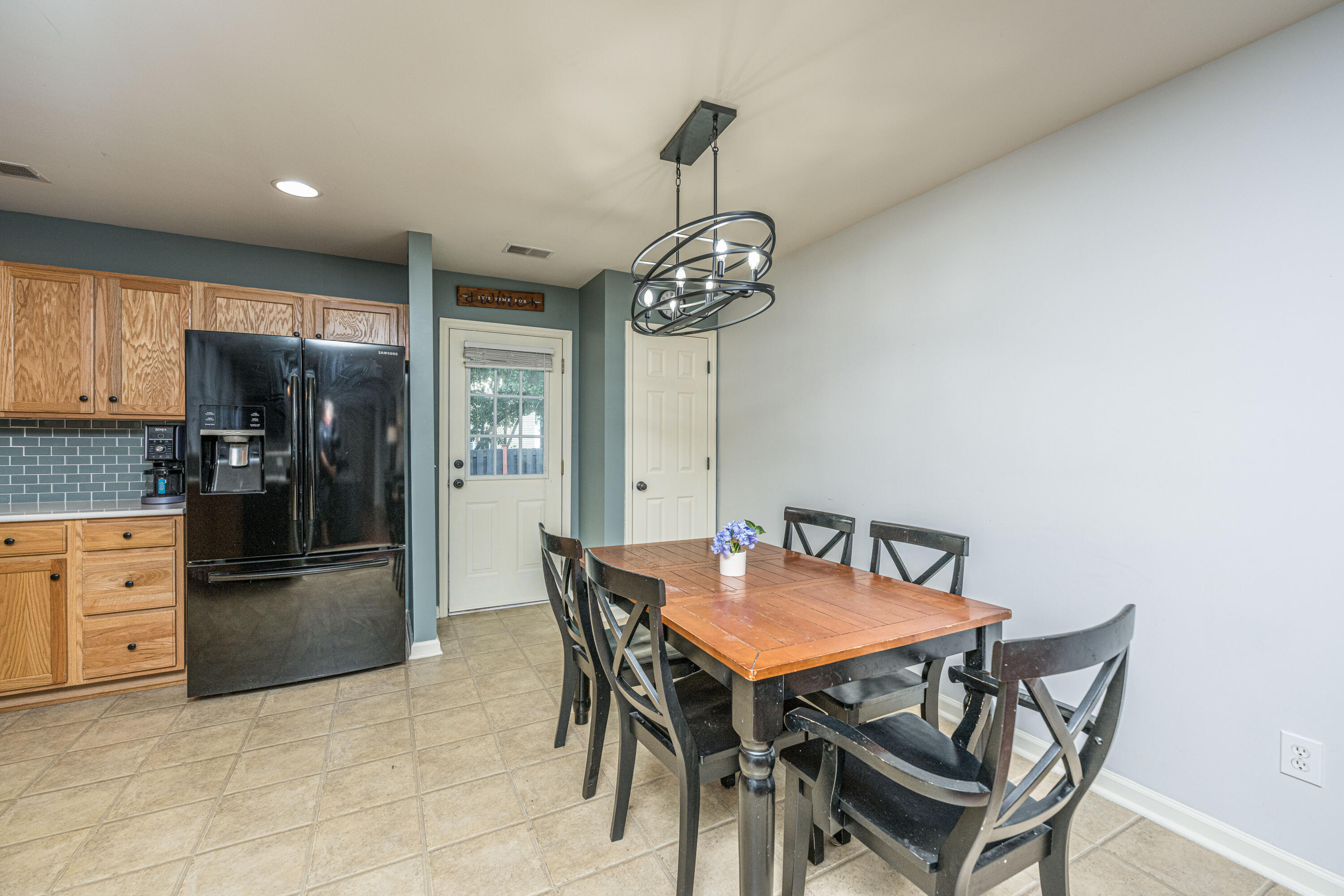224 Myrtle Way Summerville, SC 29483 - Photo 17 of 43