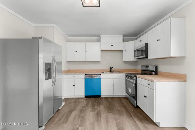 $208,400 | 81 Crown Point Road, Hubert, NC 28539