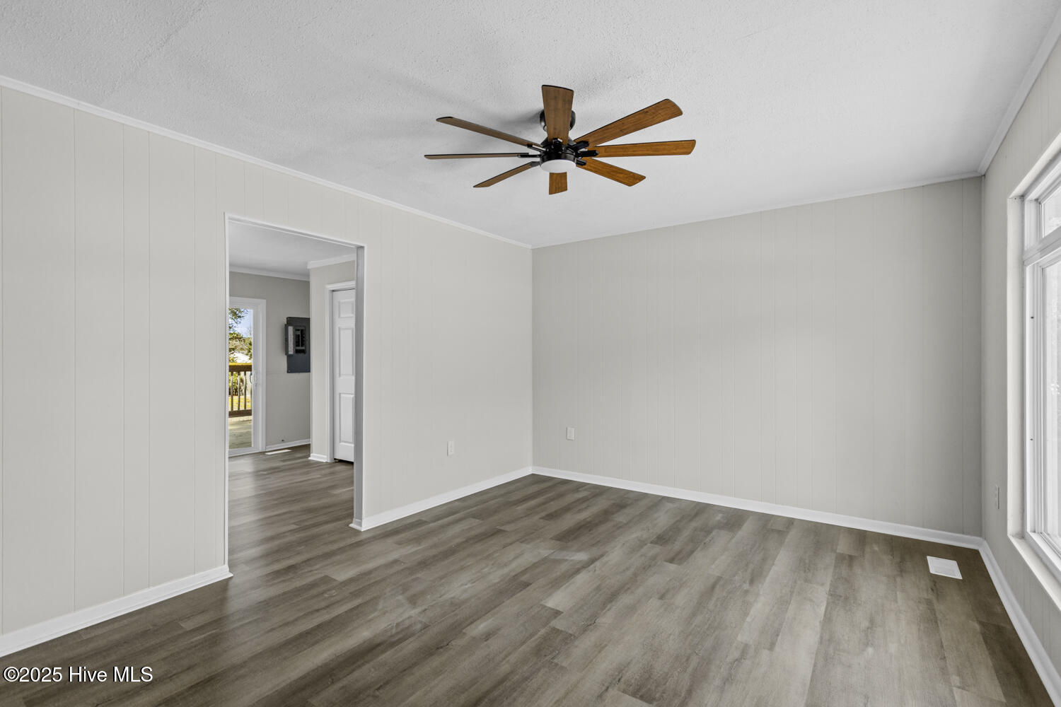 81 Crown Point Road Hubert, NC 28539 - Photo 4 of 21 crown-4