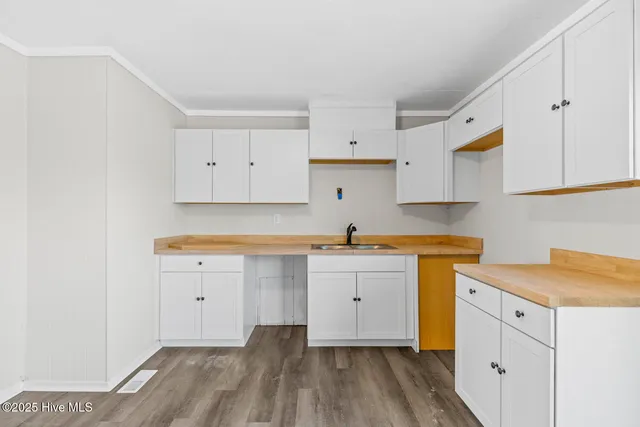 $208,900 | 81 Crown Point Road, Hubert, NC 28539