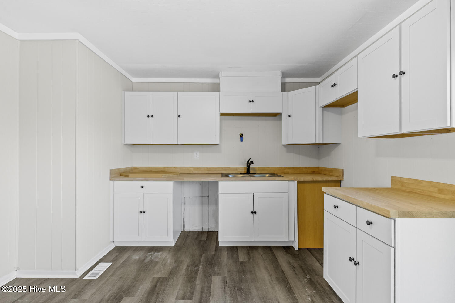 81 Crown Point Road Hubert, NC 28539 - Photo 7 of 21 crown-7