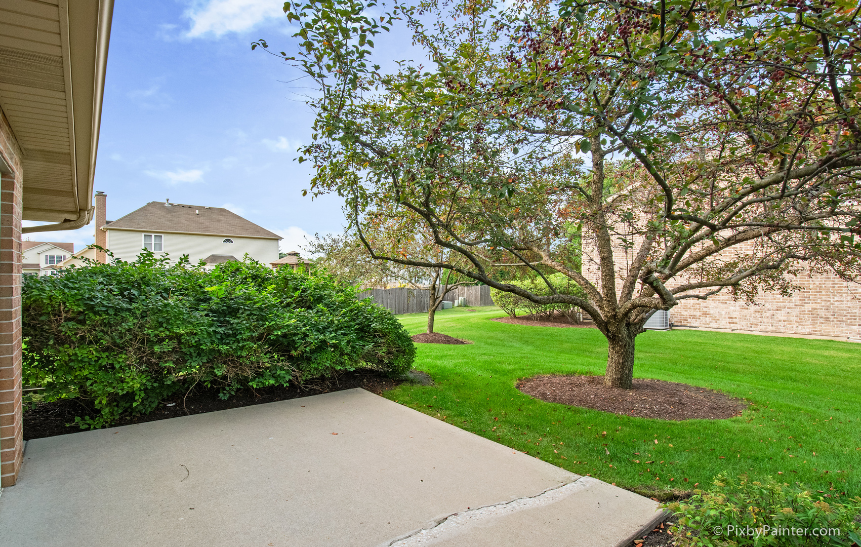 5714 Fieldstone Trail McHenry, IL 60050 - Photo 6 of 28 a view of a back yard