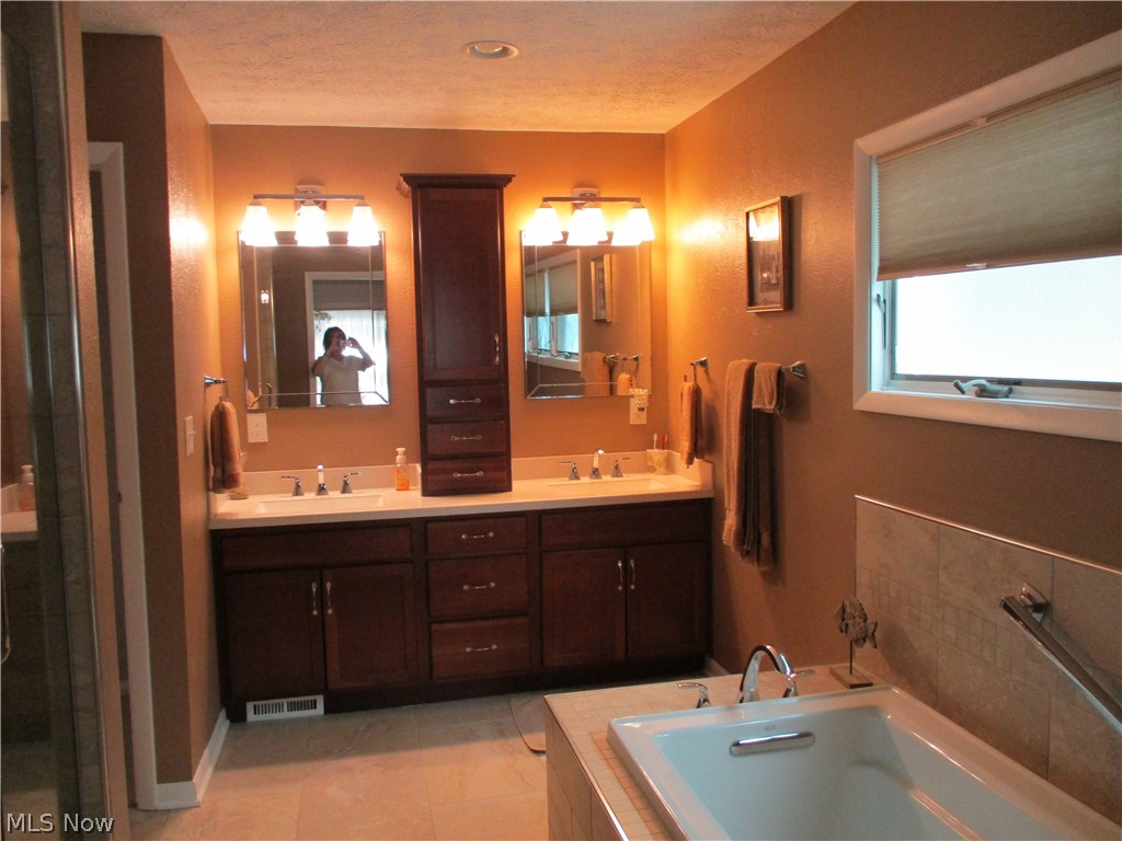 5980 Avon Belden Road North Ridgeville, OH 44039 - Photo 18 of 33