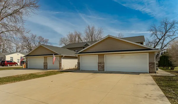 $219,900 | 106 2nd Avenue Northeast, Unit C, Kasson, MN 55944