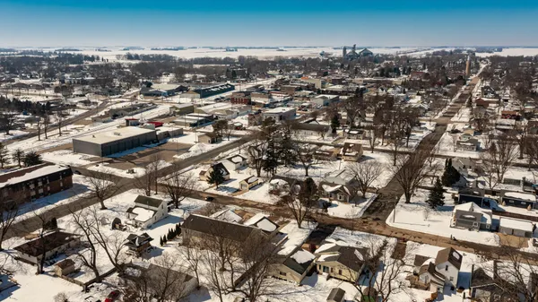 $219,900 | 106 2nd Avenue Northeast, Unit C, Kasson, MN 55944