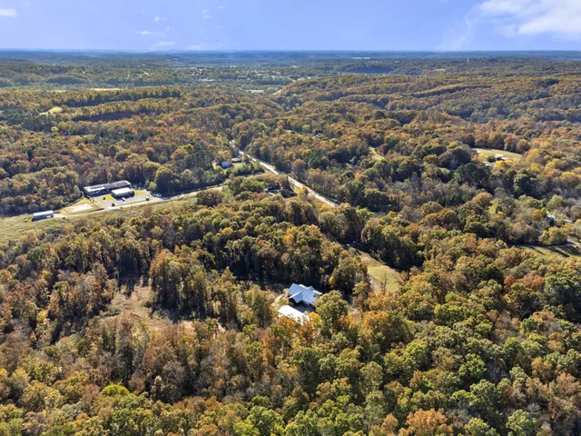 $1,500,000 | 594 Highway 100, Centerville, TN 37033