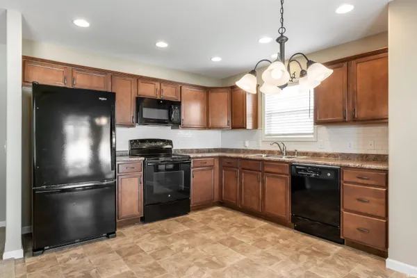 $260,000 | 11025 Calera Passage, Roanoke, IN 46783