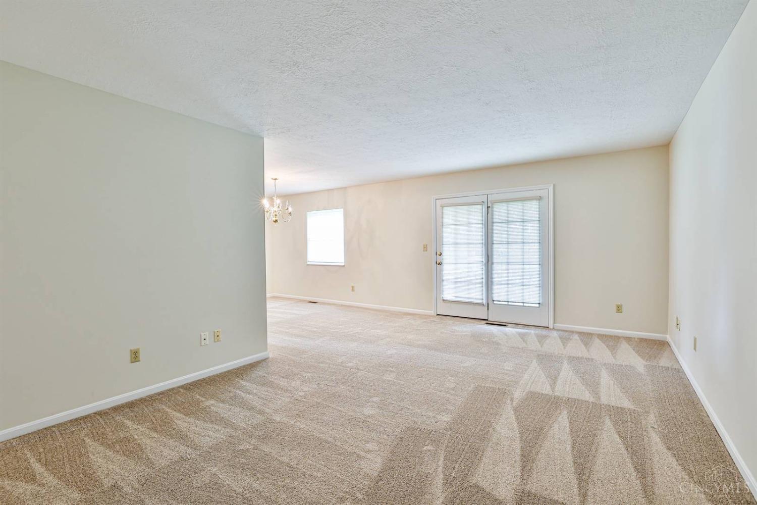 3721 Galbraith Road, Unit A Cincinnati, OH 45247 - Photo 4 of 42 Gallery Image 4