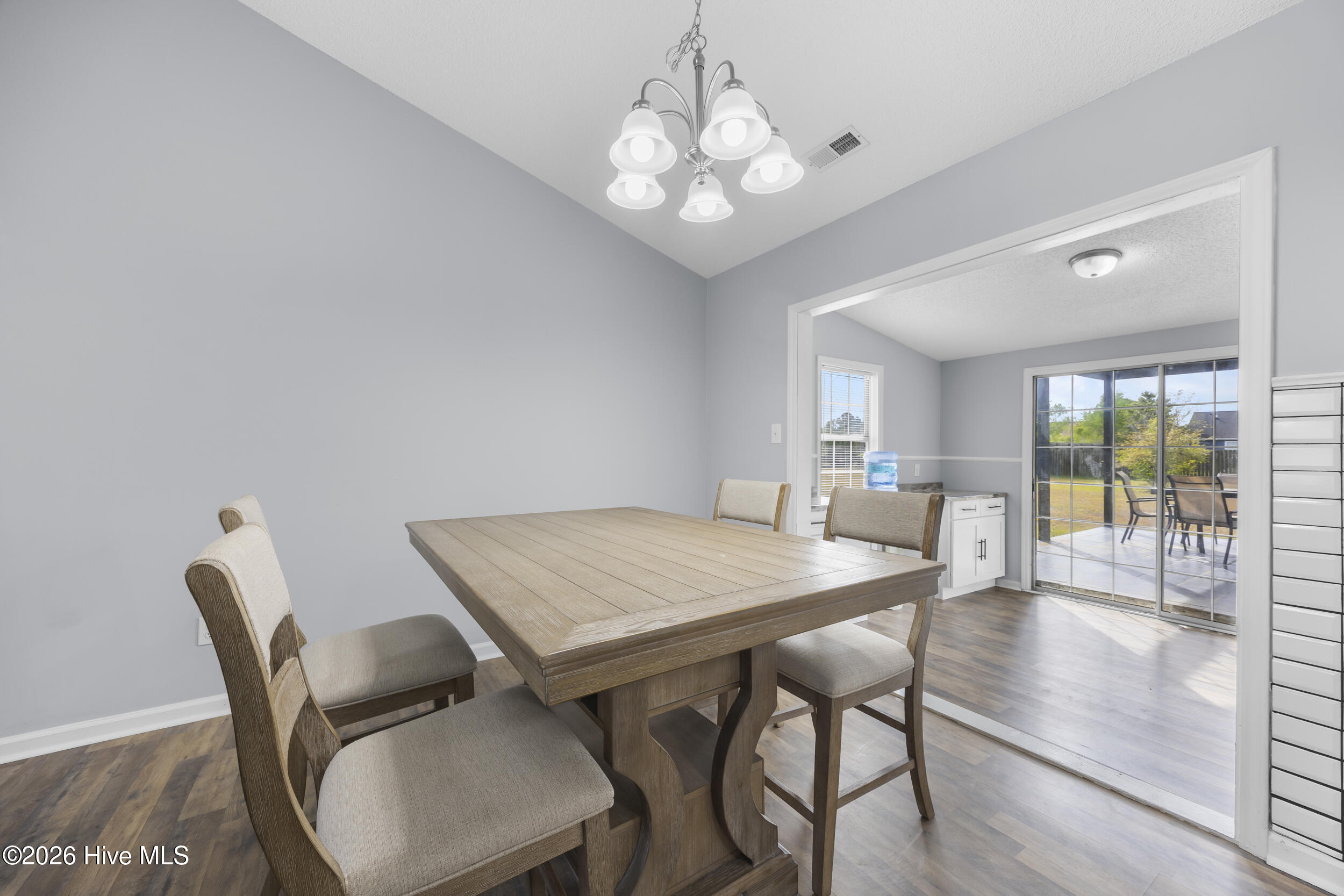 314 Dayrell Drive Hubert, NC 28539 - Photo 26 of 51 25_dining area