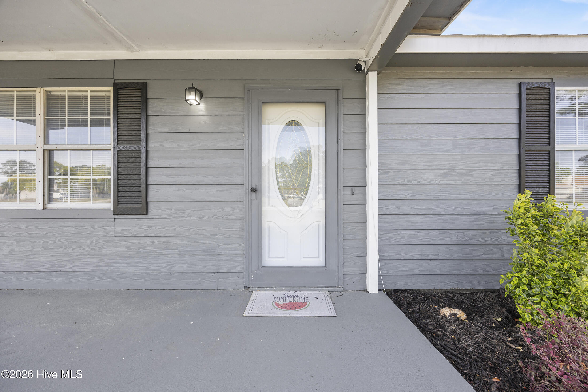 314 Dayrell Drive Hubert, NC 28539 - Photo 5 of 51 5_front entryway