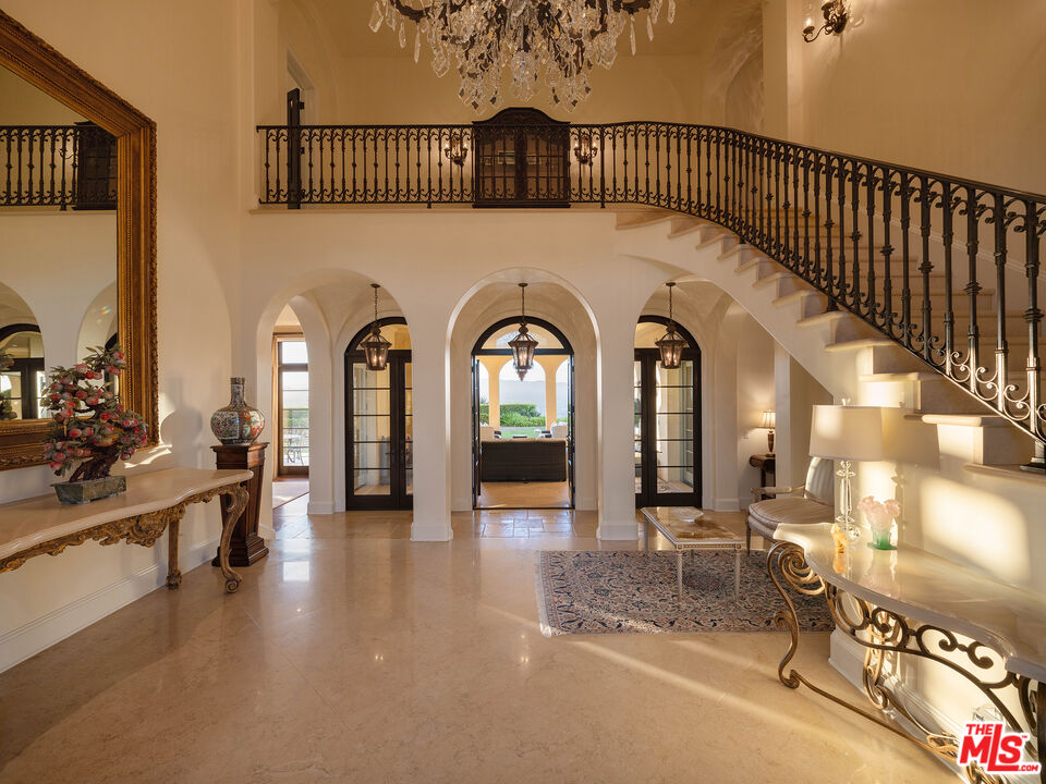 13961 Aubrey Road Beverly Hills, CA 90210 - Photo 4 of 27
