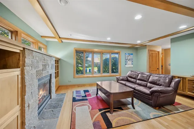 $878,000 | 2005 Greenview Road, Northbrook, IL 60062