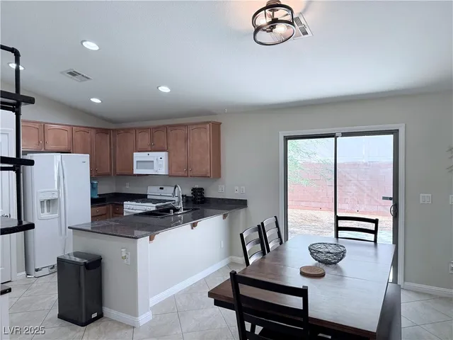 $2,200 | 5917 Pearlie May Court, North Las Vegas, NV 89081