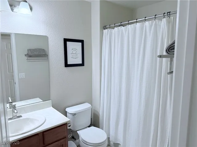 $2,200 | 5917 Pearlie May Court, North Las Vegas, NV 89081