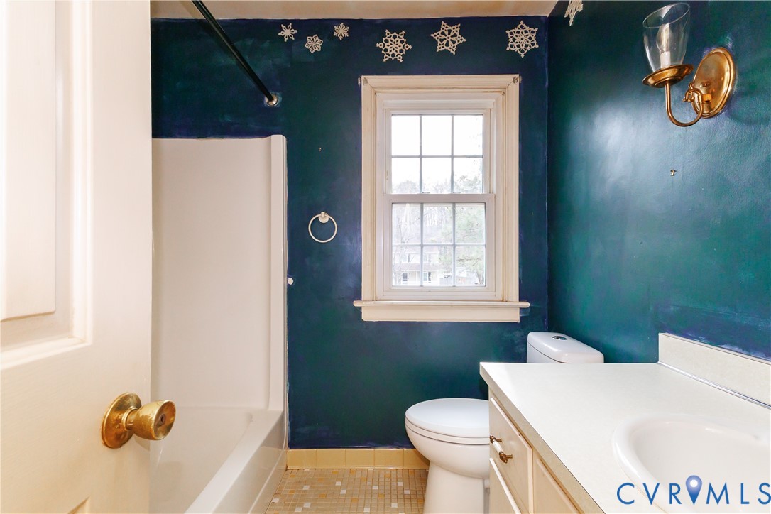111 Arkwright Road North Chesterfield, VA 23236 - Photo 16 of 24 a bathroom with a toilet and a sink