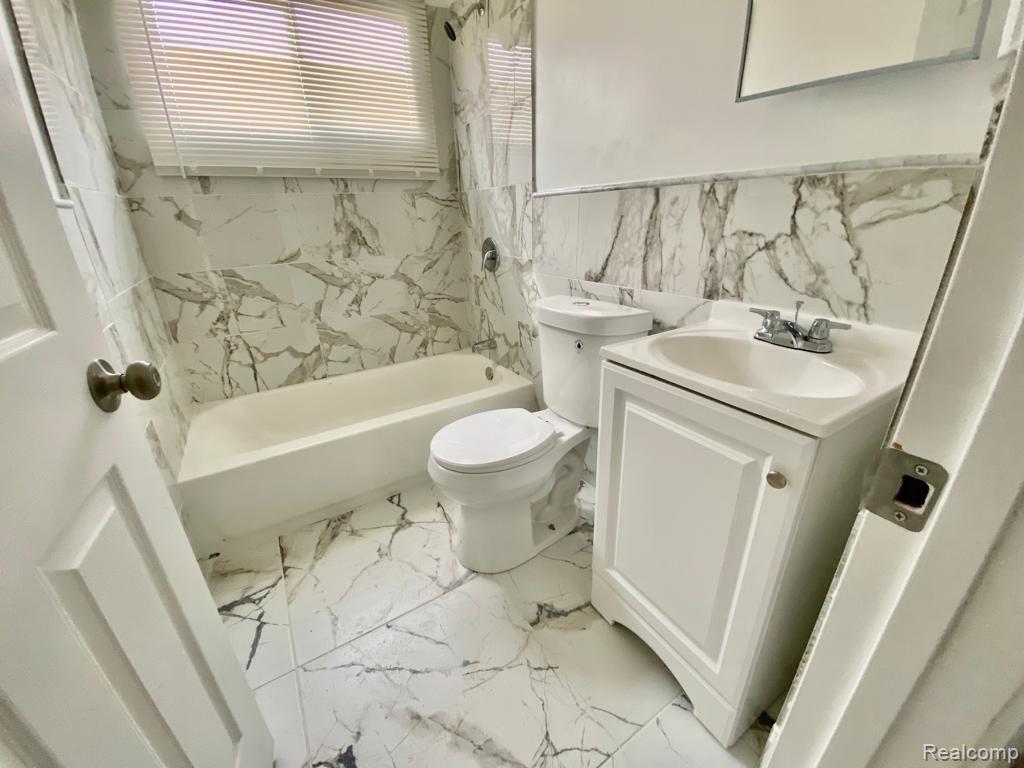 9145 Decatur Street Detroit, MI 48228 - Photo 15 of 21