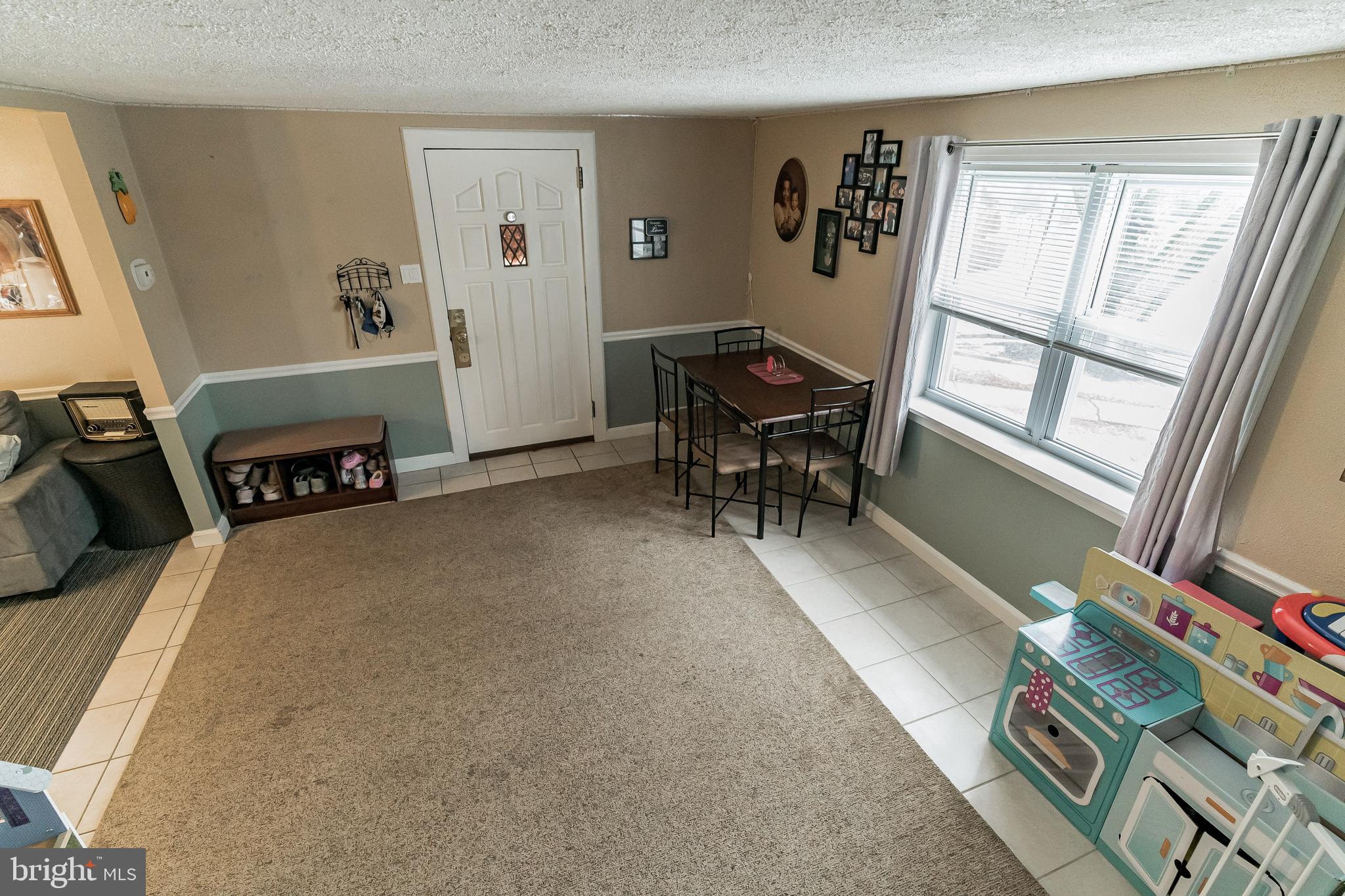 752 Thorndale Road Aldan, PA 19018 - Photo 3 of 17 Dining Room