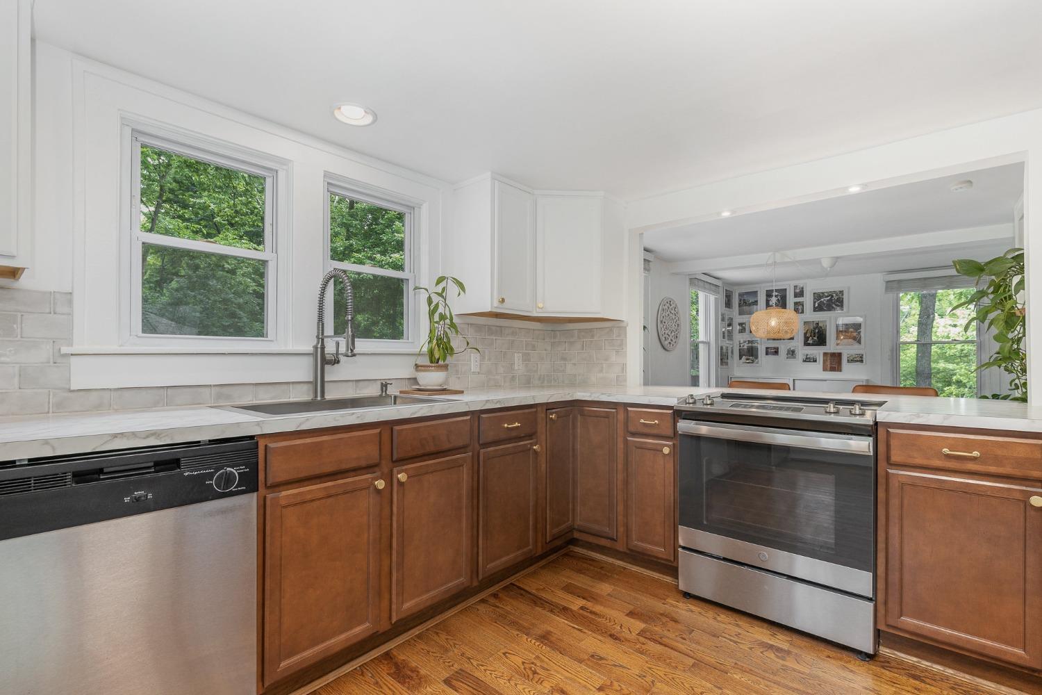 7249 State Road Cincinnati, OH 45230 - Photo 25 of 31