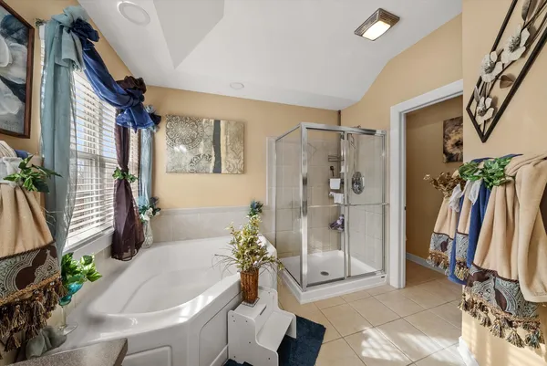 $625,000 | 443 Glover Drive, North Aurora, IL 60542