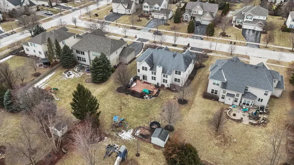 $625,000 | 443 Glover Drive, North Aurora, IL 60542