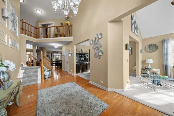 $625,000 | 443 Glover Drive, North Aurora, IL 60542