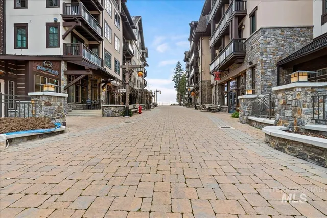 $495,000 | 720 Village Drive, Unit 205, Donnelly, ID 83615