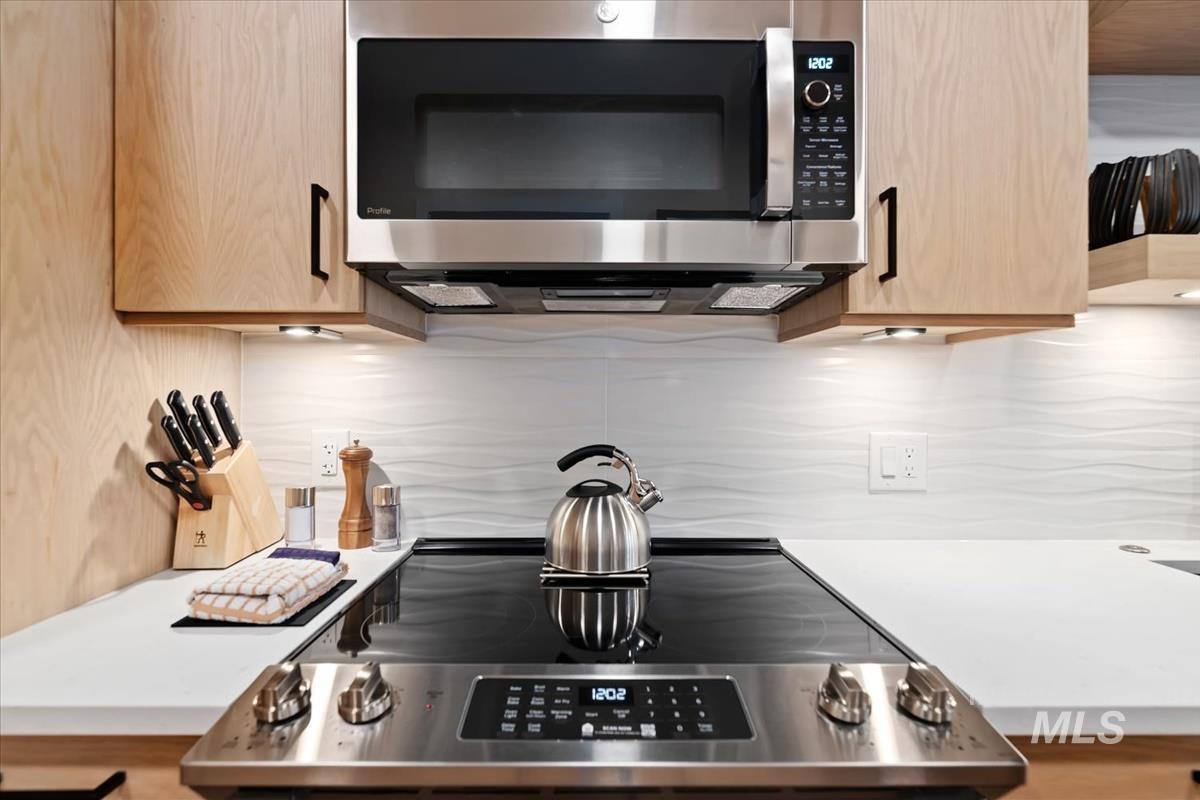 720 Village Drive, Unit 205 Donnelly, ID 83615 - Photo 5 of 50