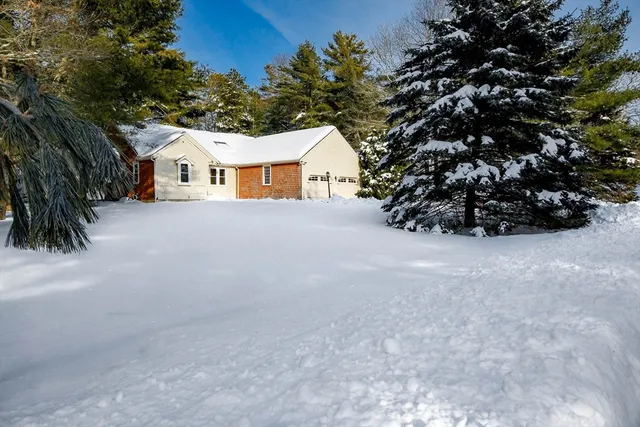 $455,000 | 24 Heather Hill Road, Bourne, MA 02532
