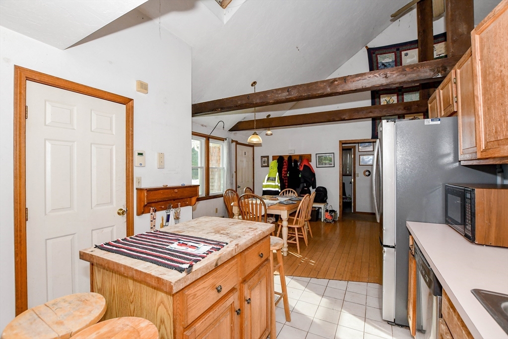 24 Heather Hill Road Bourne, MA 02532 - Photo 8 of 23