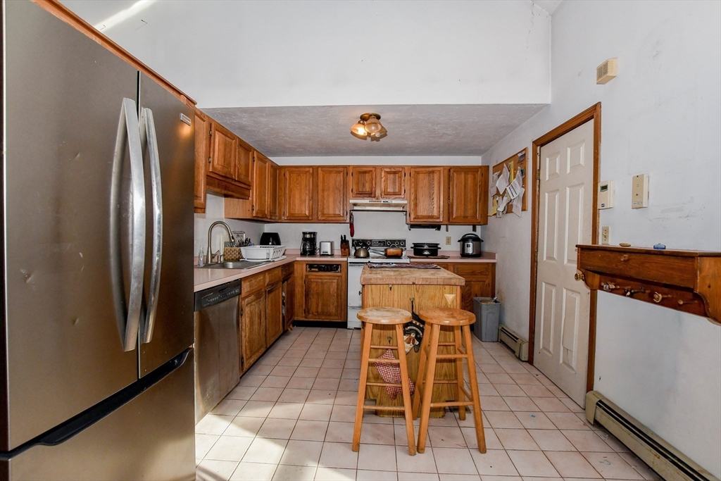 24 Heather Hill Road Bourne, MA 02532 - Photo 10 of 23