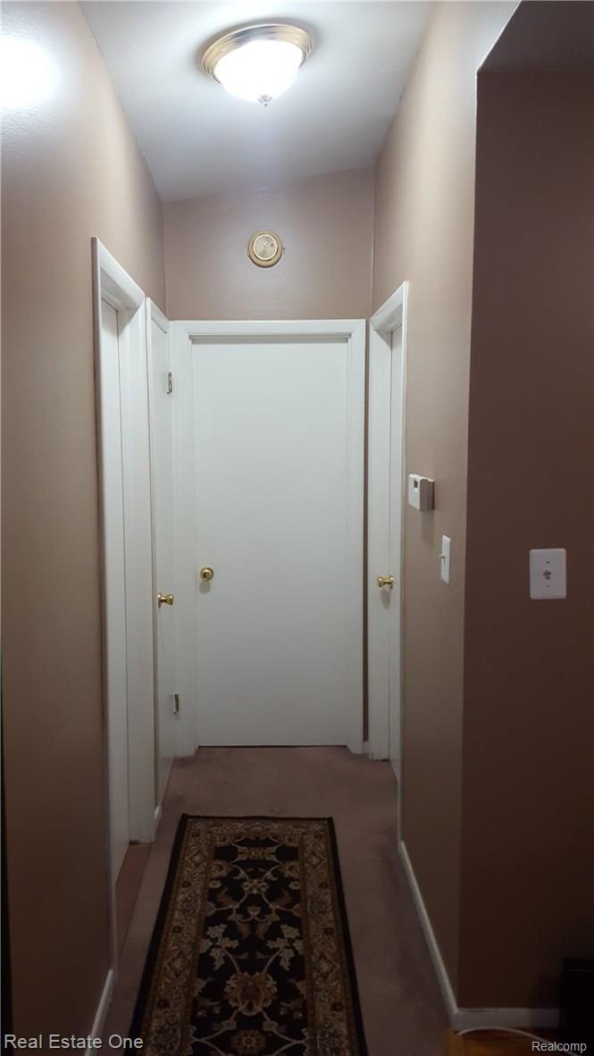 928 North Adams Road, Unit 5 Birmingham, MI 48009 - Photo 12 of 15 20161105_172607.jpg